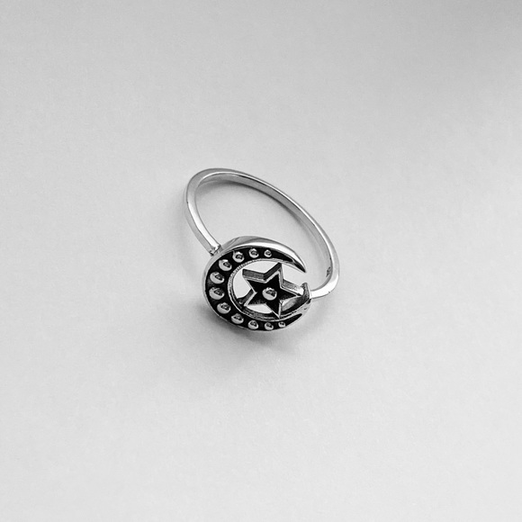 Sterling Silver Crescent Moon and Star Ring with Dots, Celestial Rings, Sky Ring - Picture 7 of 12